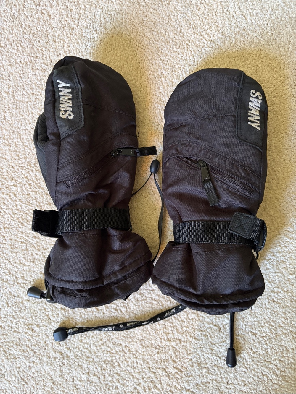 Black Insulated Ski Mittens Youth Large
